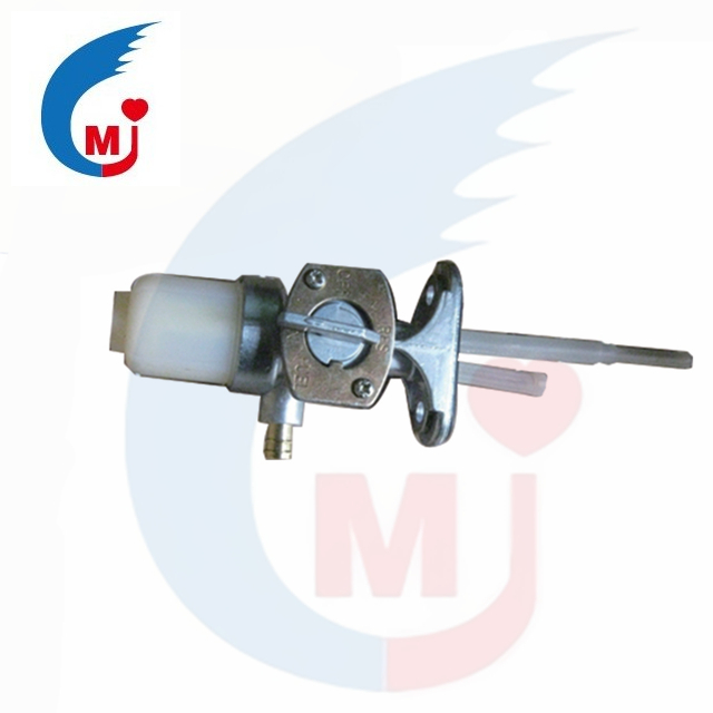 Combustible De La Motocicleta De SUZUKI GN125